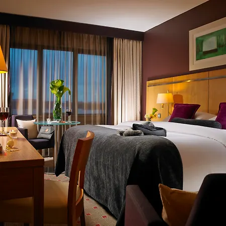 Clayton Liffey Valley מלון