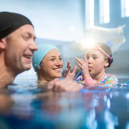 Clayton Liffey Valley Szálloda