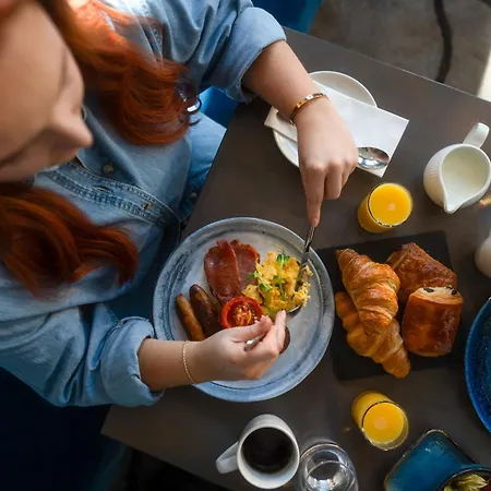 Szálloda Clayton Liffey Valley