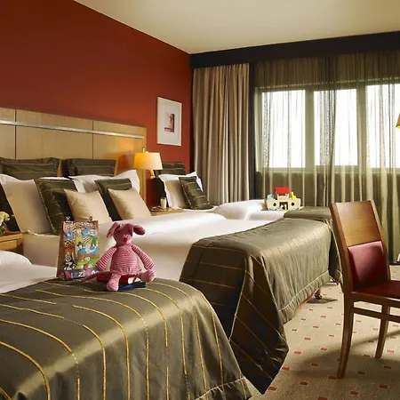 מלון Clayton Liffey Valley קלונדלקין