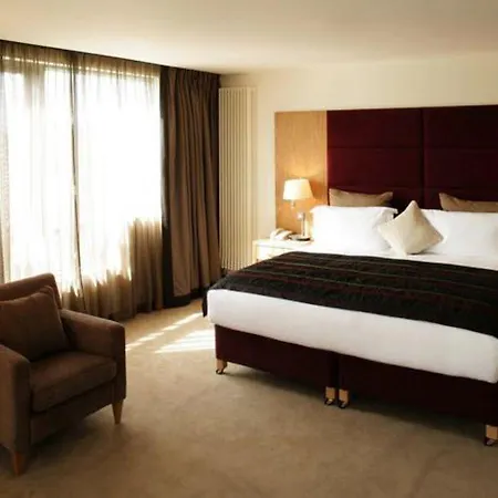 מלון Clayton Liffey Valley קלונדלקין