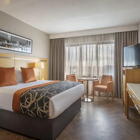 מלון Clayton Liffey Valley קלונדלקין