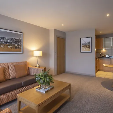 Clayton Liffey Valley Szálloda