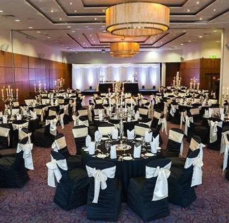 Hotel Clayton Liffey Valley 4*