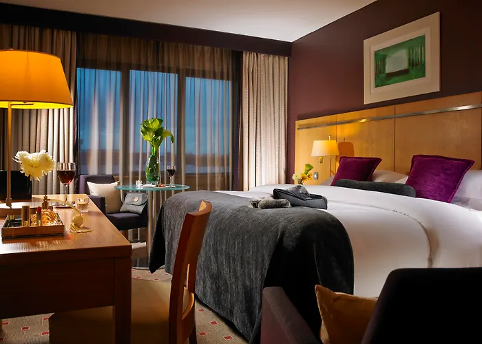 Clayton Liffey Valley Отель