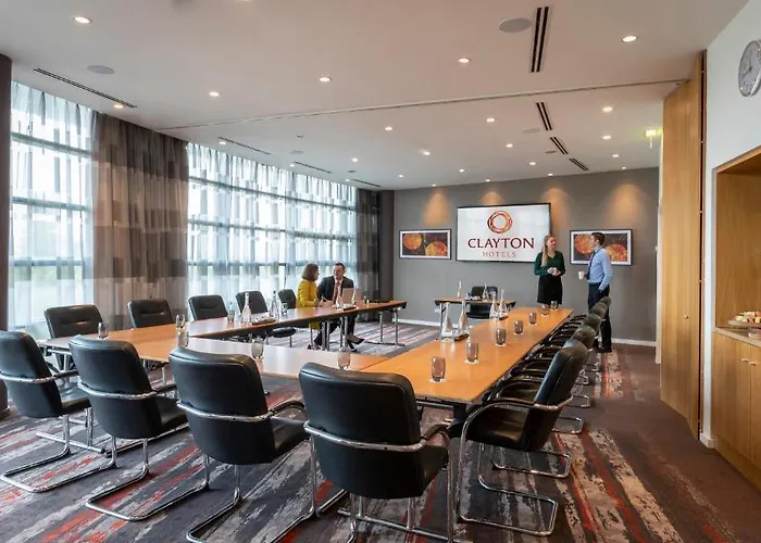 Clayton Liffey Valley Отель 4*