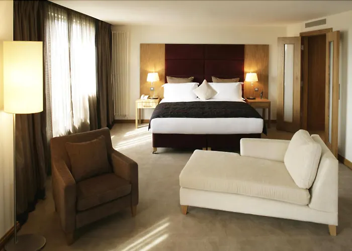 Clayton Liffey Valley 4* Клондолкин