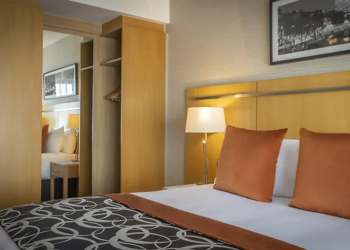 Отель Clayton Liffey Valley